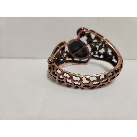 Vintage Clasp Costume Bracelet - Picture 6 of 8